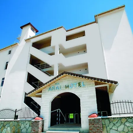 Aral Hotel Side Side